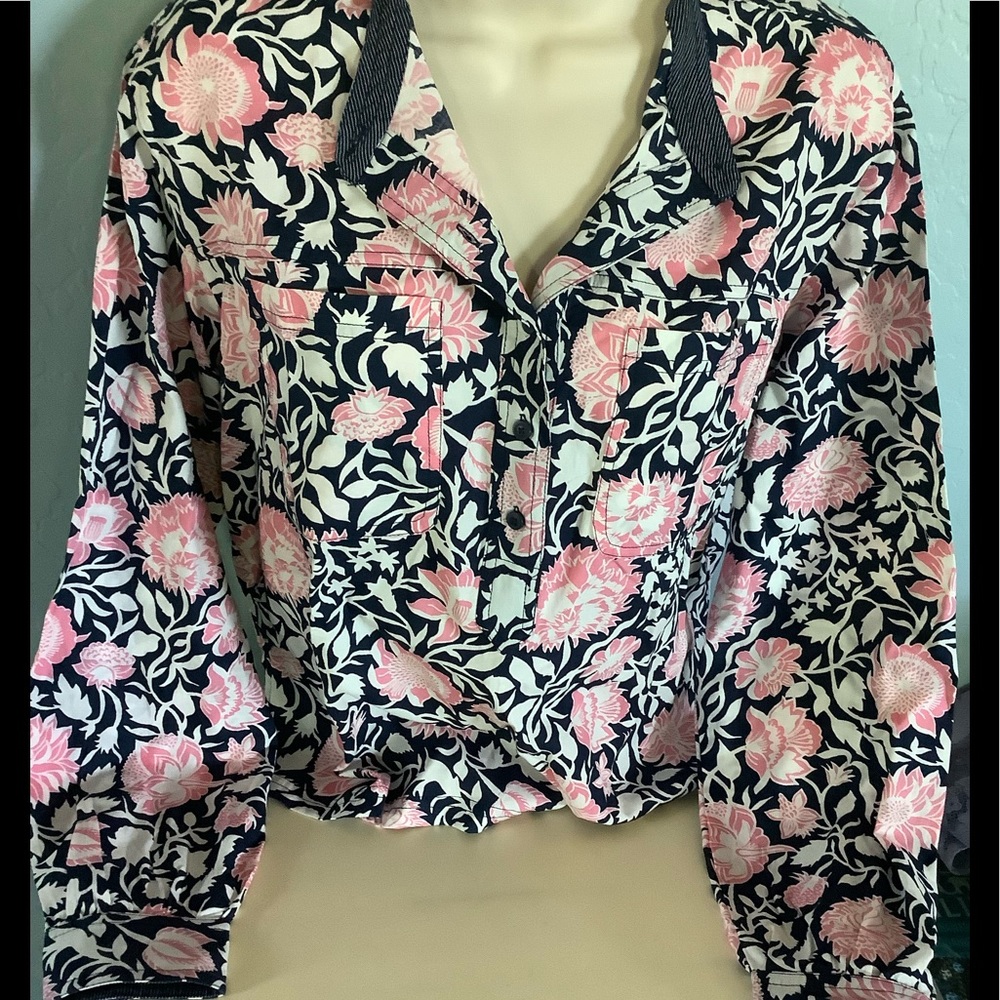 NWT🍀Lucky Brand Floral Blouse Fits Like Medium